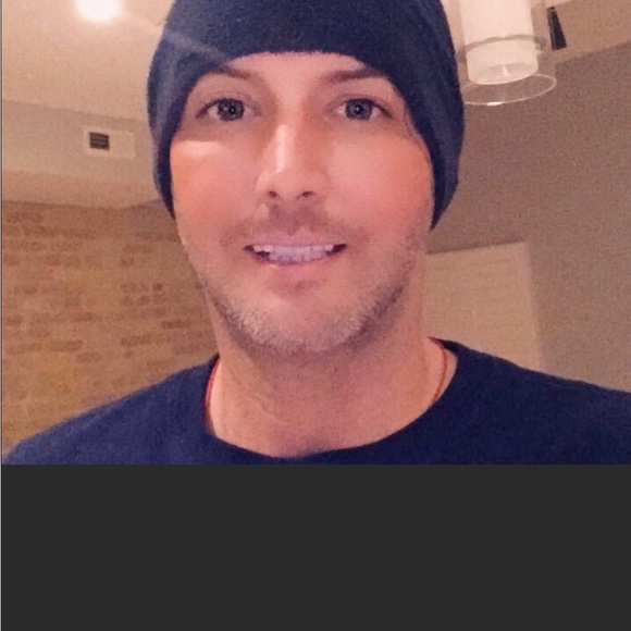 Meet your Posher, Gio - Picture 4 of 4